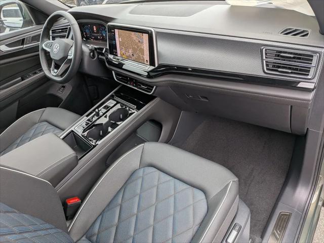 2026 Volkswagen Atlas Cross Sport SEL Premium R-Line