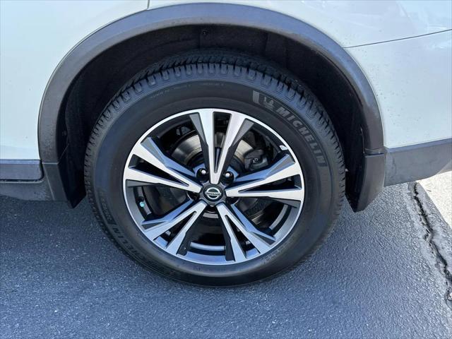 2020 Nissan Rogue SV FWD