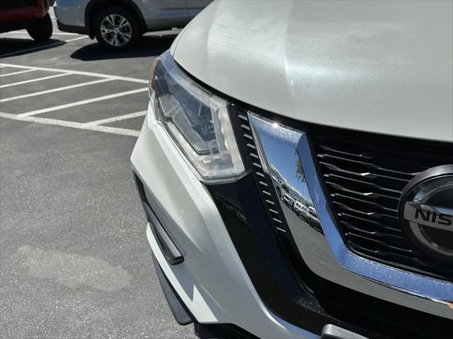 2020 Nissan Rogue SV FWD