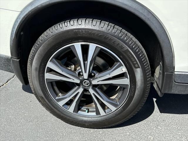 2020 Nissan Rogue SV FWD
