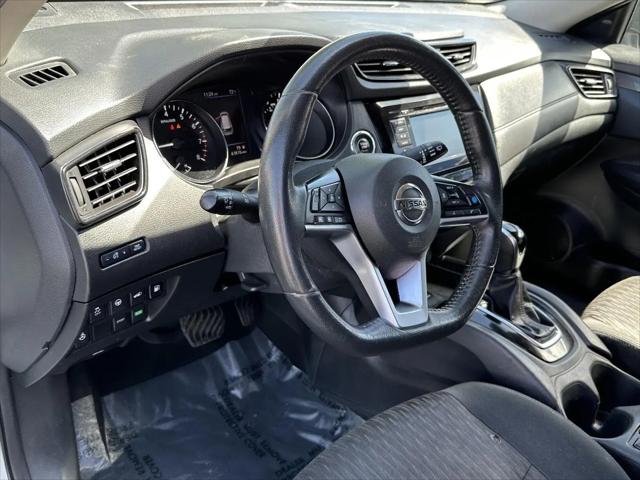 2020 Nissan Rogue SV FWD