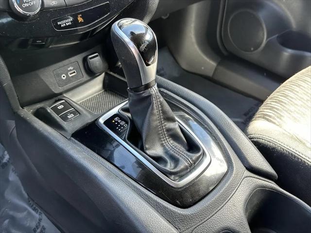 2020 Nissan Rogue SV FWD