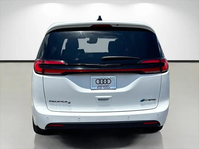 2024 Chrysler Pacifica Hybrid S Appearance Pkg