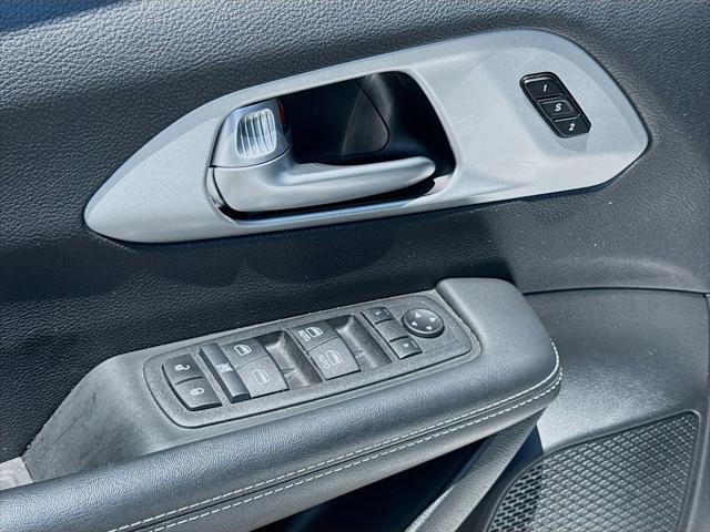 2024 Chrysler Pacifica Hybrid S Appearance Pkg