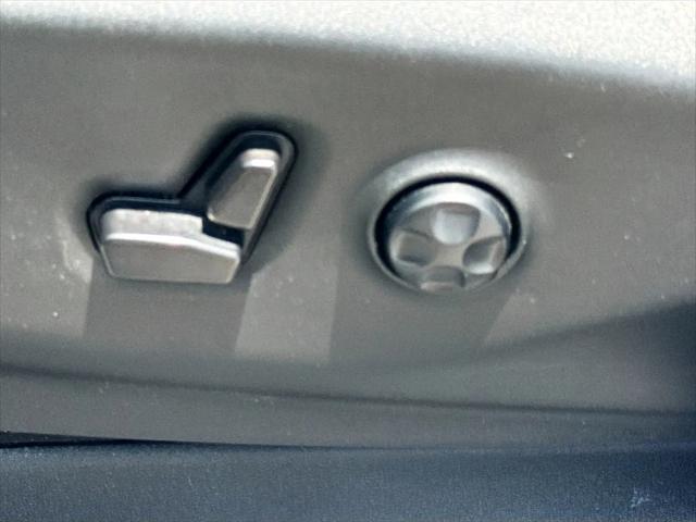 2024 Chrysler Pacifica Hybrid S Appearance Pkg