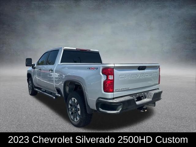 2023 Chevrolet Silverado 2500HD 4WD Crew Cab Standard Bed Custom