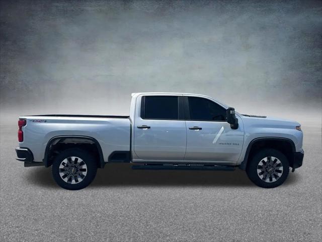 2023 Chevrolet Silverado 2500HD 4WD Crew Cab Standard Bed Custom