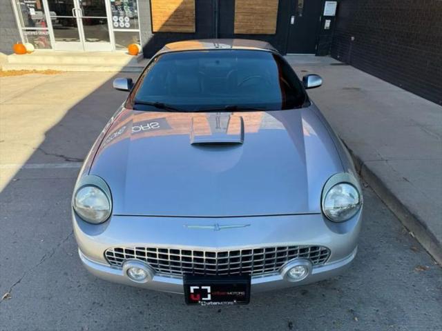 2004 Ford Thunderbird Base