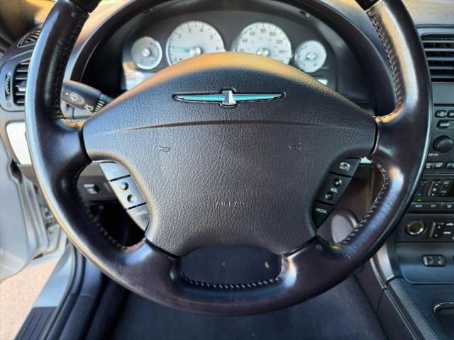 2004 Ford Thunderbird Base