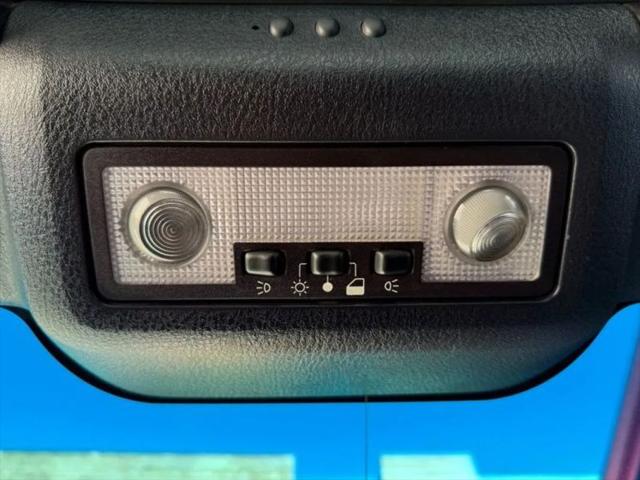 2004 Ford Thunderbird Base