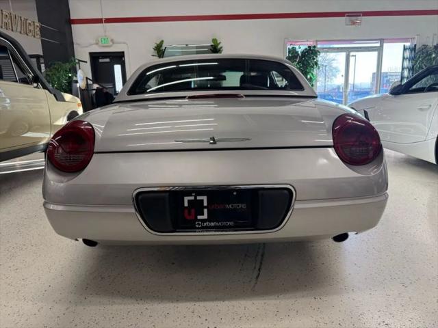 2004 Ford Thunderbird Base