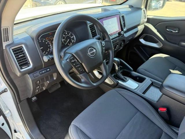 2023 Nissan Frontier Crew Cab SV 4x2