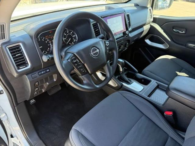 2023 Nissan Frontier Crew Cab SV 4x2