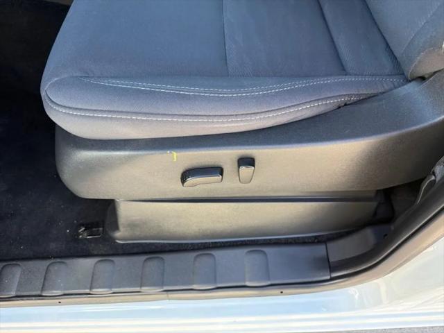 2023 Nissan Frontier Crew Cab SV 4x2
