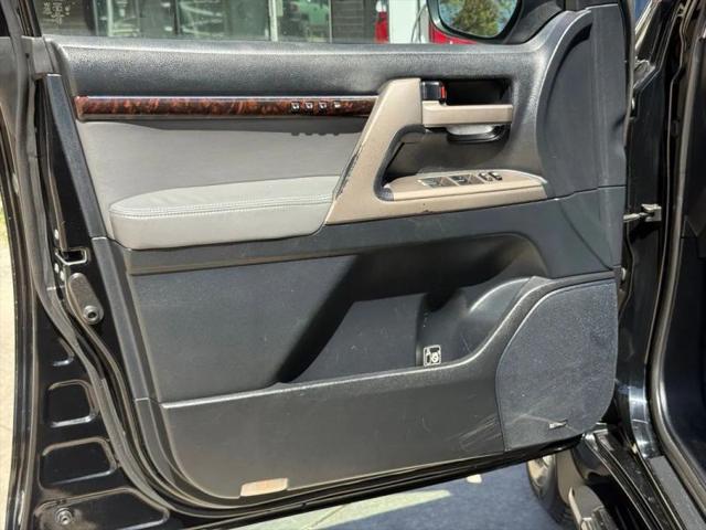 2009 Toyota Land Cruiser V8