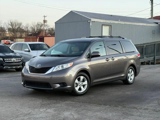 2014 Toyota Sienna LE V6 7 Passenger Mobility for sale in Columbia, TN