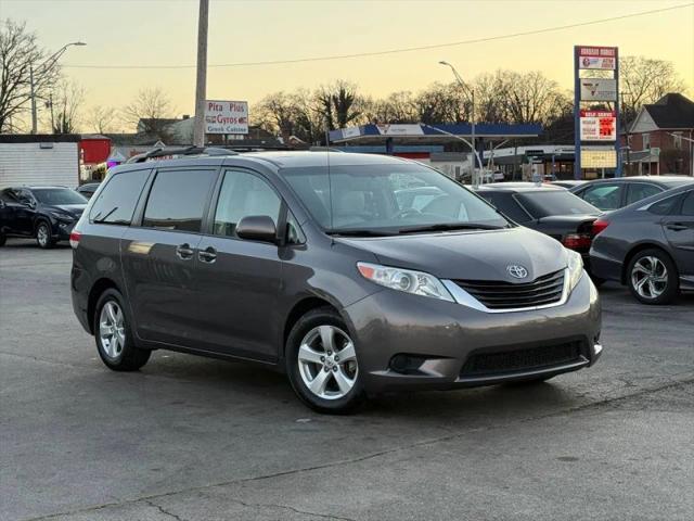 2014 Toyota Sienna LE V6 7 Passenger Mobility