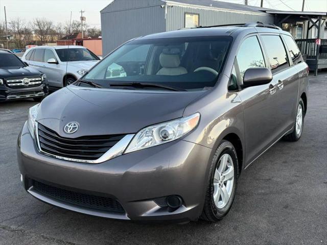 2014 Toyota Sienna LE V6 7 Passenger Mobility