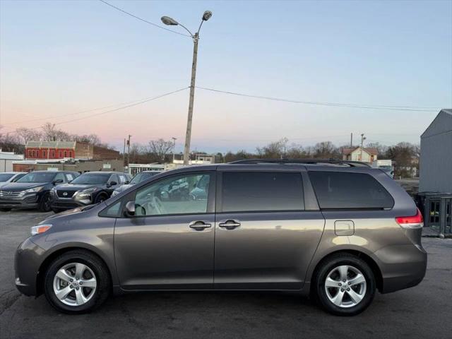 2014 Toyota Sienna LE V6 7 Passenger Mobility