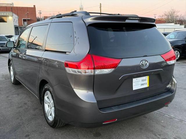 2014 Toyota Sienna LE V6 7 Passenger Mobility