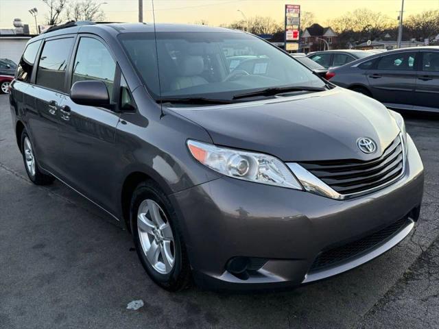 2014 Toyota Sienna LE V6 7 Passenger Mobility