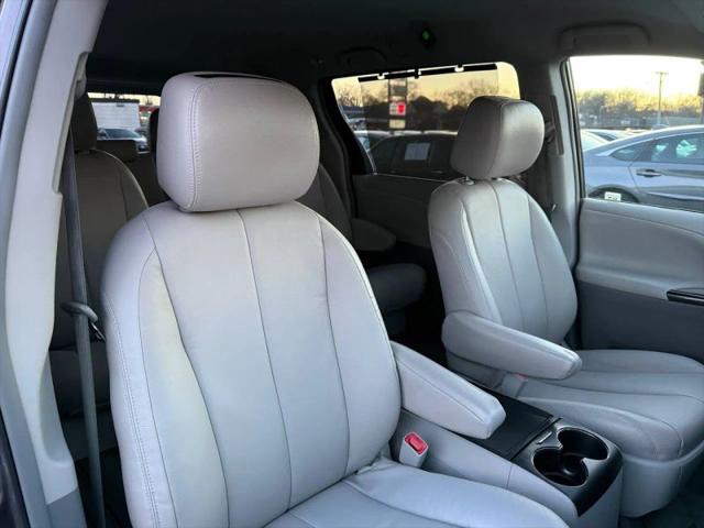 2014 Toyota Sienna LE V6 7 Passenger Mobility