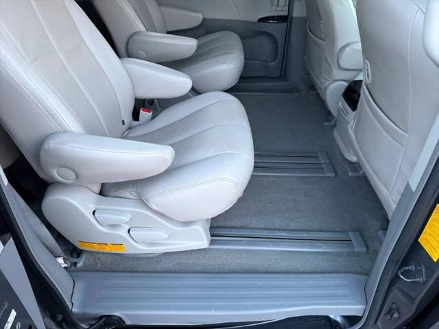 2014 Toyota Sienna LE V6 7 Passenger Mobility