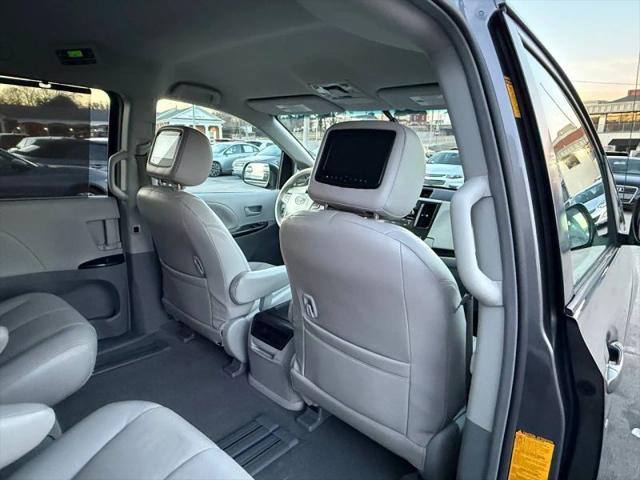 2014 Toyota Sienna LE V6 7 Passenger Mobility