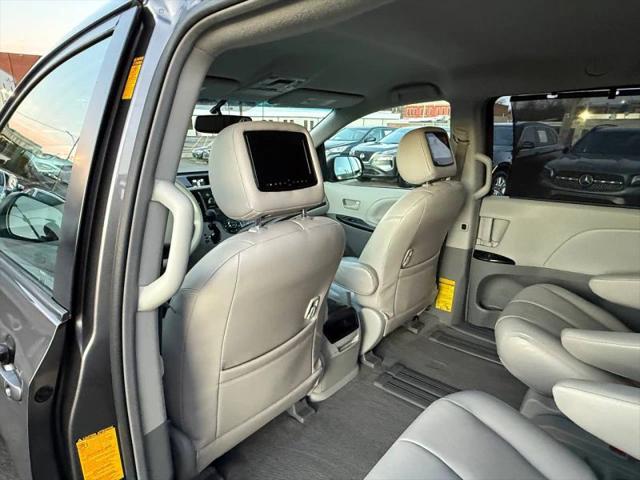 2014 Toyota Sienna LE V6 7 Passenger Mobility