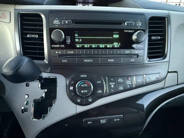 2014 Toyota Sienna LE V6 7 Passenger Mobility