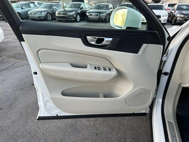 2018 Volvo XC60 T5 Momentum