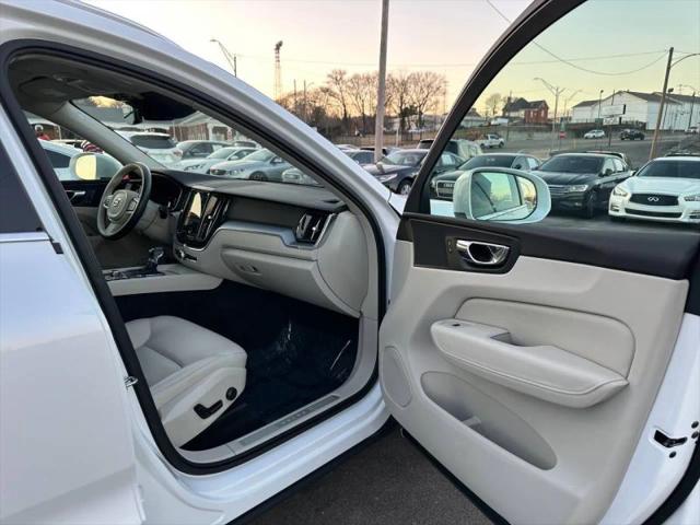 2018 Volvo XC60 T5 Momentum