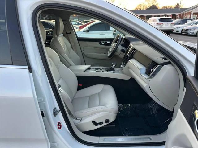2018 Volvo XC60 T5 Momentum
