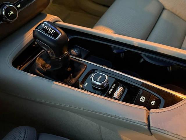 2016 Volvo XC90 T6 Inscription