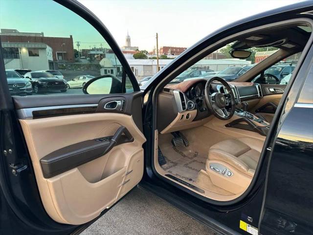 2016 Porsche Cayenne S