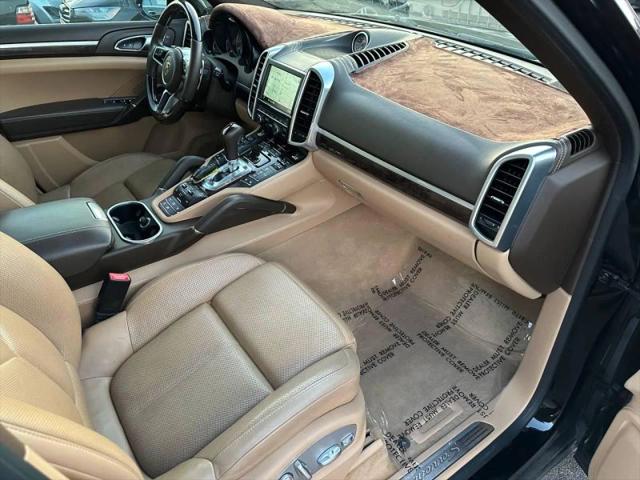 2016 Porsche Cayenne S