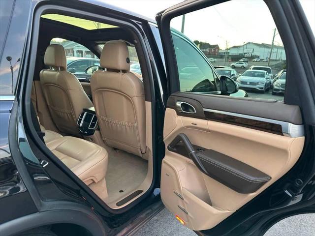 2016 Porsche Cayenne S