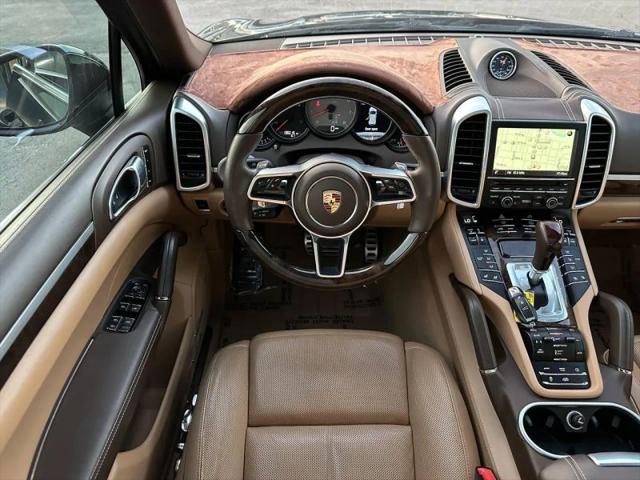 2016 Porsche Cayenne S