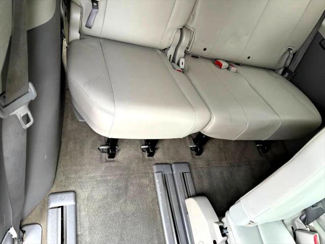 2013 Toyota Sienna XLE V6 8 Passenger
