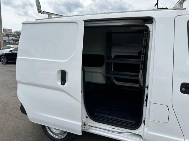 2019 Nissan NV200 S
