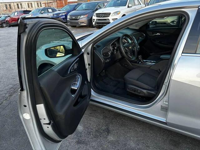 2017 Chevrolet Malibu 1LT