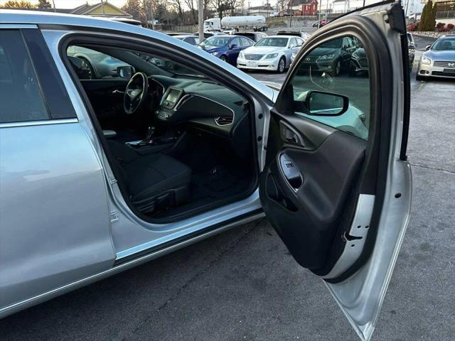 2017 Chevrolet Malibu 1LT