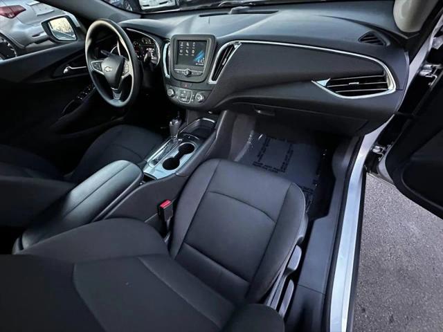 2017 Chevrolet Malibu 1LT