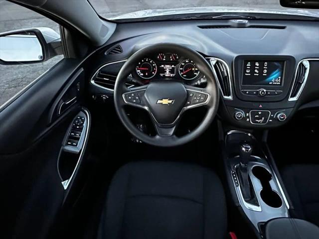 2017 Chevrolet Malibu 1LT