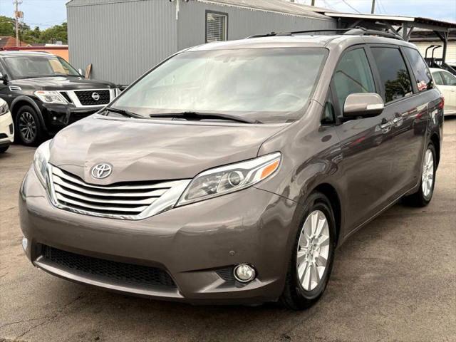 2017 Toyota Sienna Limited 7 Passenger