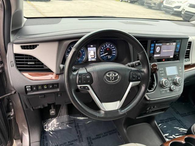 2017 Toyota Sienna Limited 7 Passenger