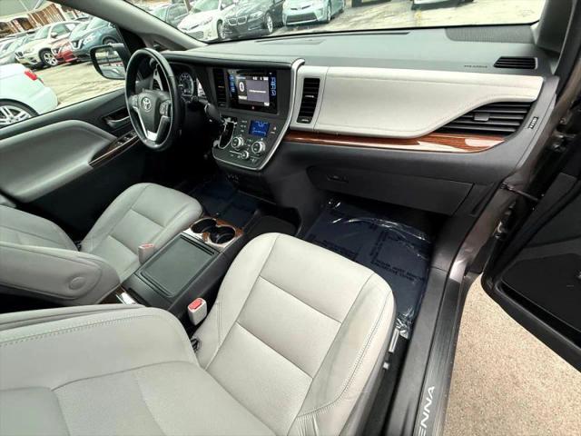 2017 Toyota Sienna Limited 7 Passenger