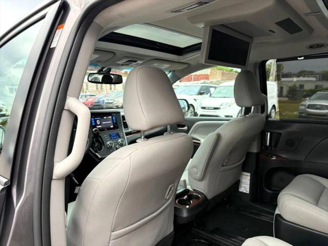 2017 Toyota Sienna Limited 7 Passenger