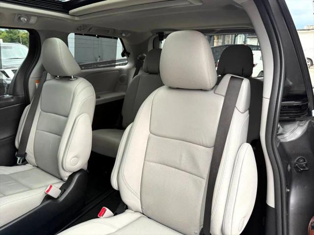 2017 Toyota Sienna Limited 7 Passenger