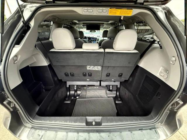 2017 Toyota Sienna Limited 7 Passenger